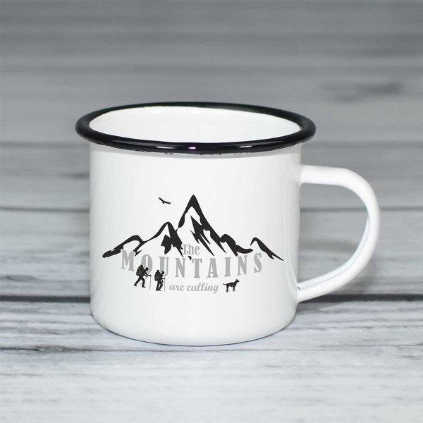 Emailletasse "Mountains are calling wandern"